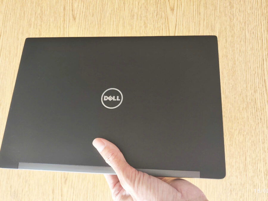 1 #743 Laptop dell i5 mỏng đẹp thời trang