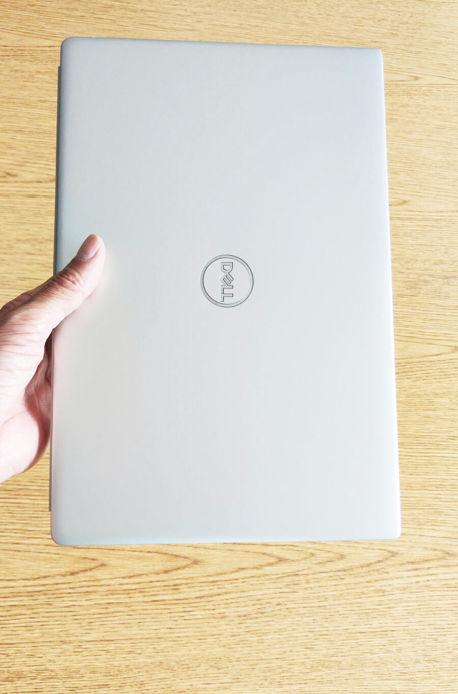 2 #796 Laptop dell i5 đời 2020 mỏng nhẹ 1 ký lô game