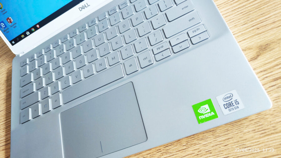 3 #796 Laptop dell i5 đời 2020 mỏng nhẹ 1 ký lô game