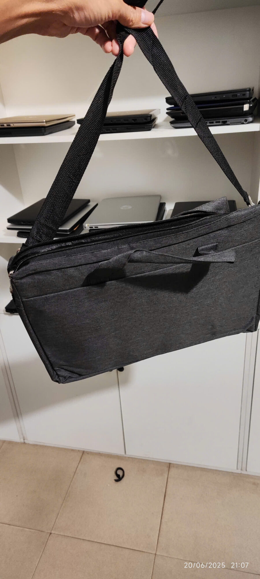 Túi xách laptop Dành cho mọi laptop