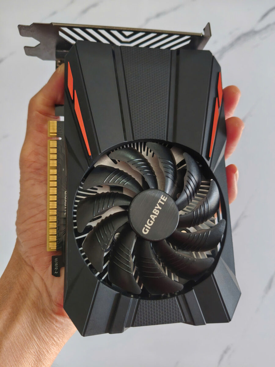 1 Vga cạc màn hình rời các loại