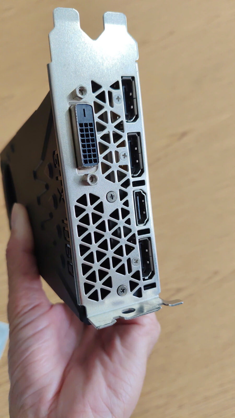2 Vga cạc màn hình rời các loại