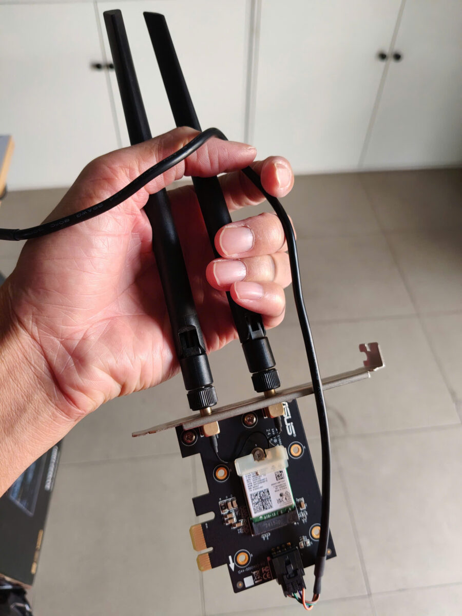 z7825043086846_cdeb1db61d51476080203dbd9d717315 Thiết bị thu sóng Wifi