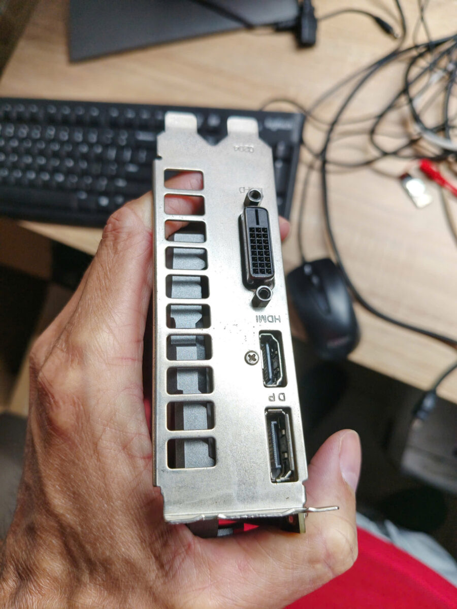 z7825043314837_3262d2c670ccb2e0838a150a34674180 Vga cạc màn hình rời các loại