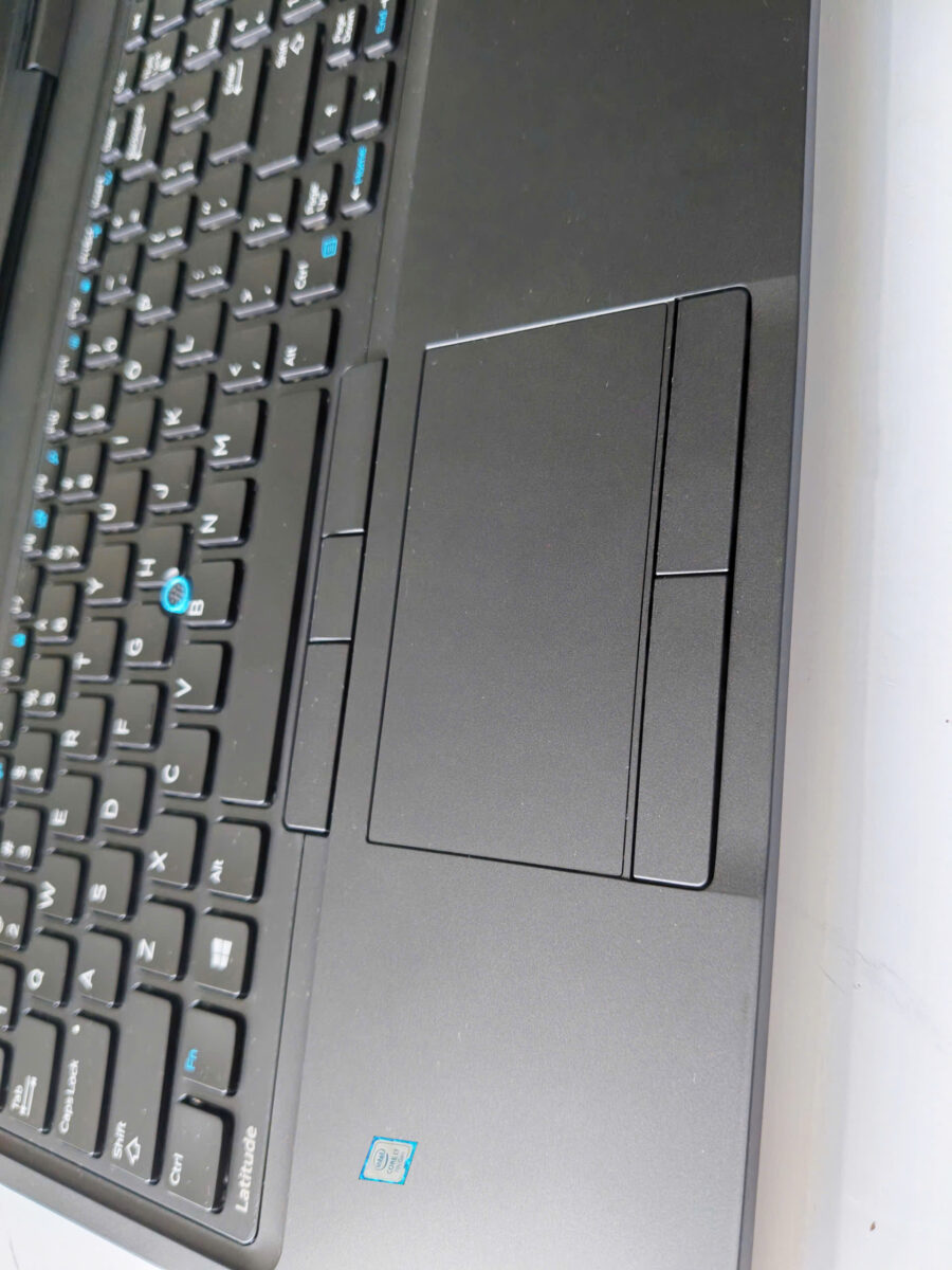 3 #1070 Laptop dell i7 vga rời chơi game nhẹ