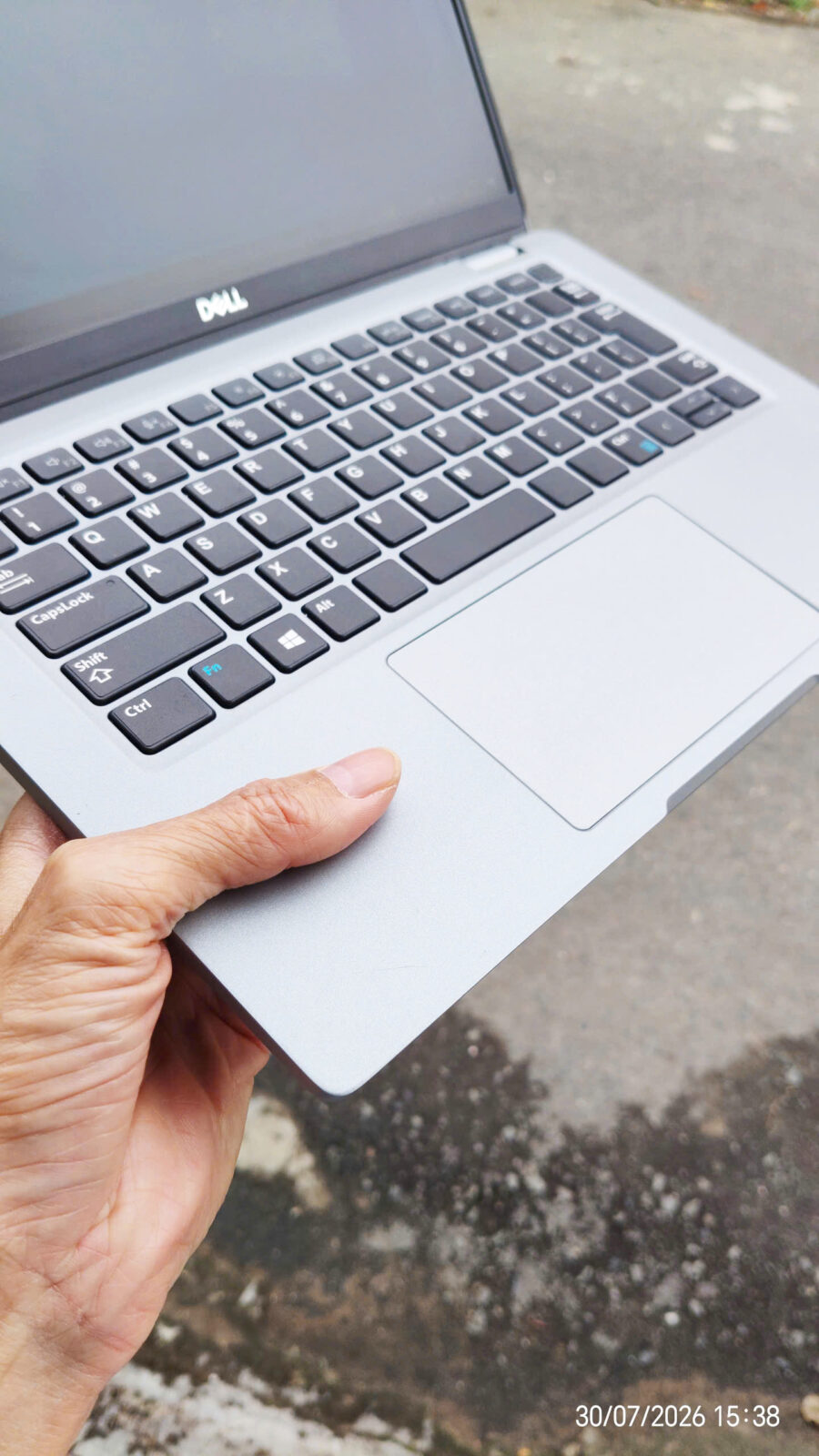 #1109 Laptop Dell i7 gen 11 kèm windows bản quyền