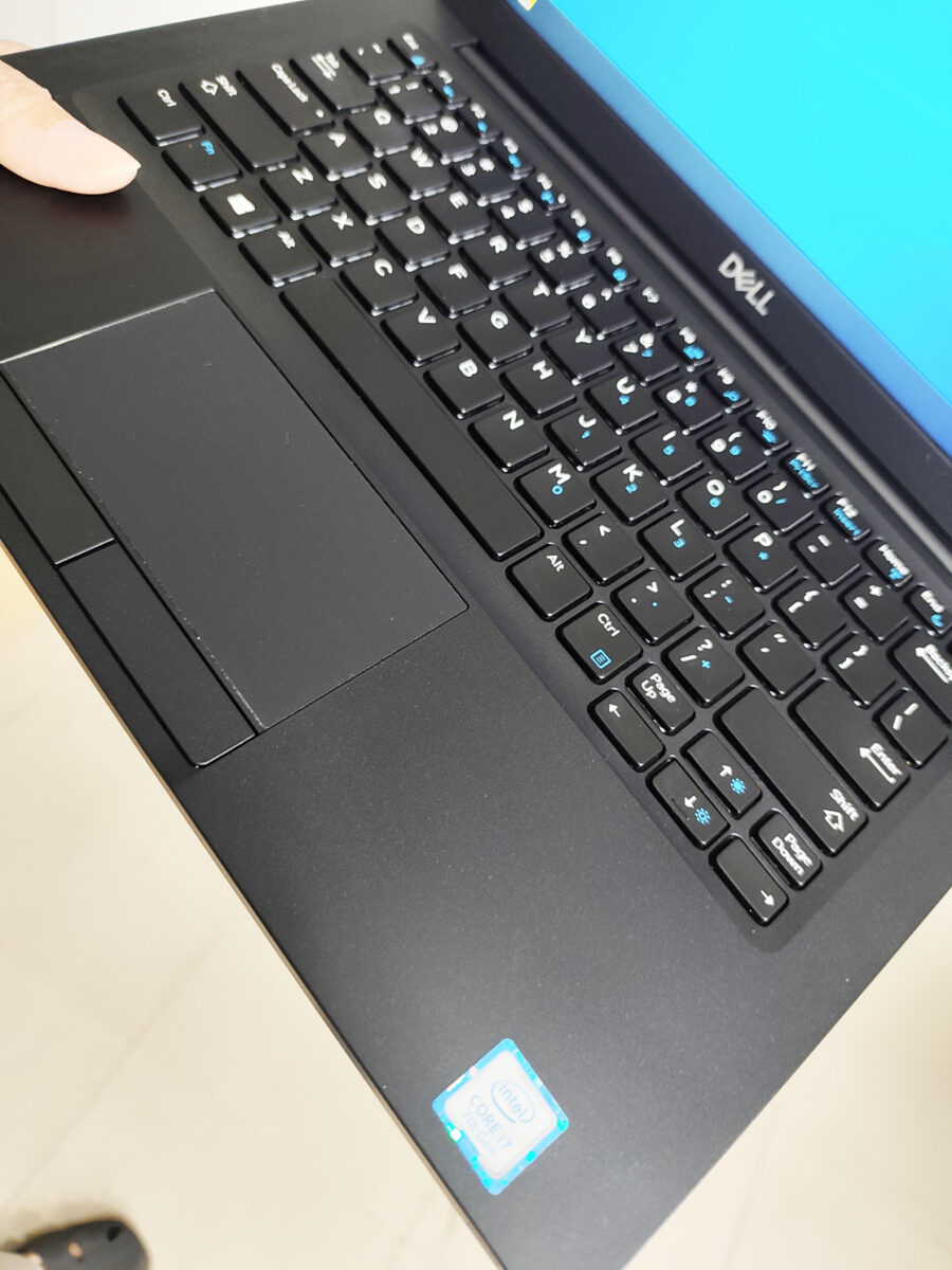 3 #1146 Laptop dell i7 cảm ứng đẹp như mới