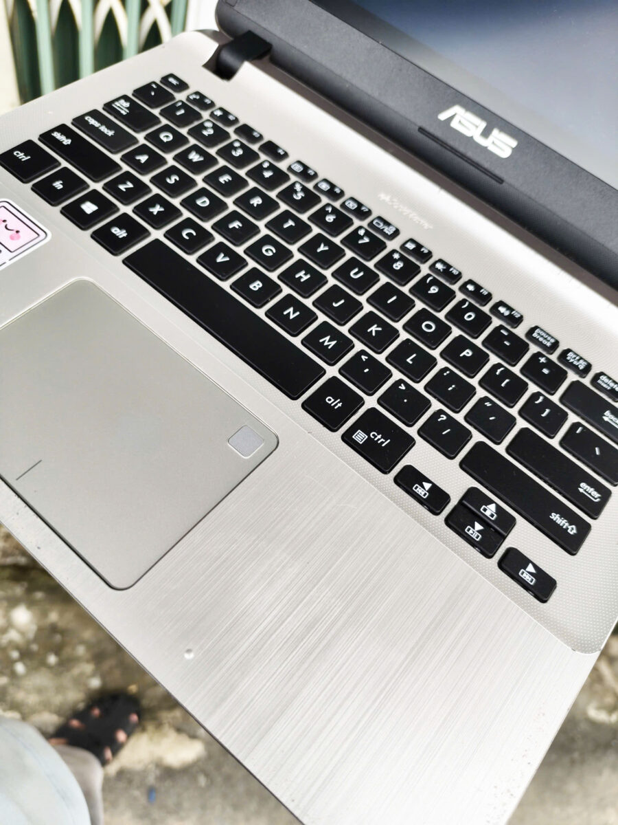 3 #1147 Laptop dell asus tem 2019 giá rẻ