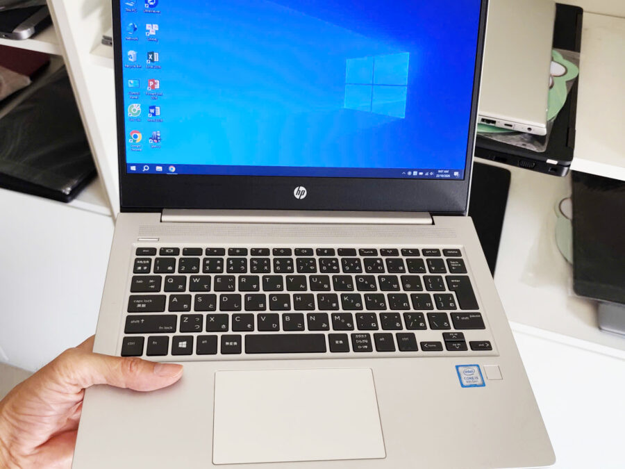 1 #1170 Laptop hp i5 trắng đẹp ngọc trinh