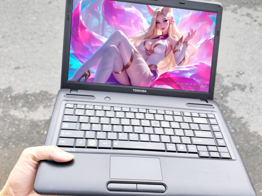 1 #1157 Laptop Tosiba i3 đẹp giá rẻ