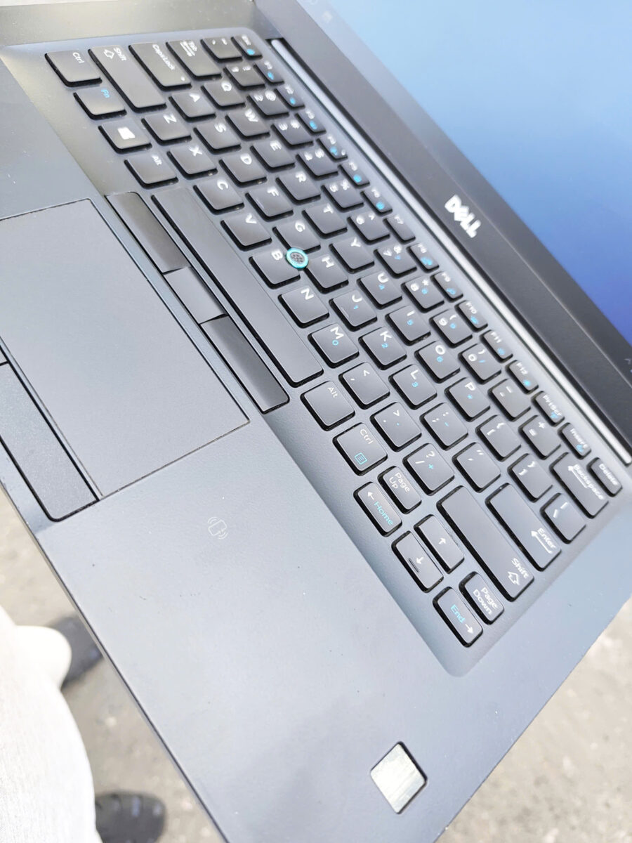 #1162 Laptop dell i5 chính hảng