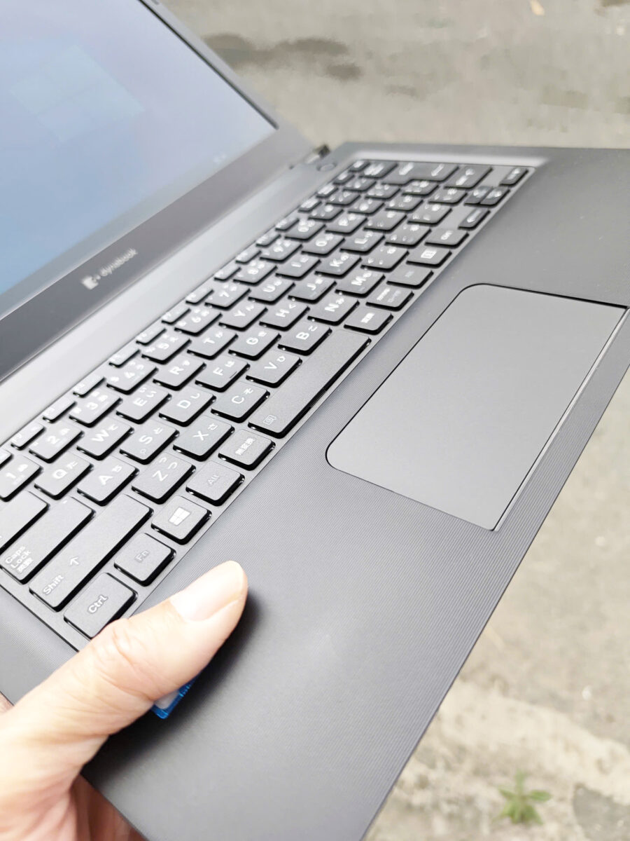 3 #1172 Laptop Dynabook i5 thế hệ 10 đẹp keng